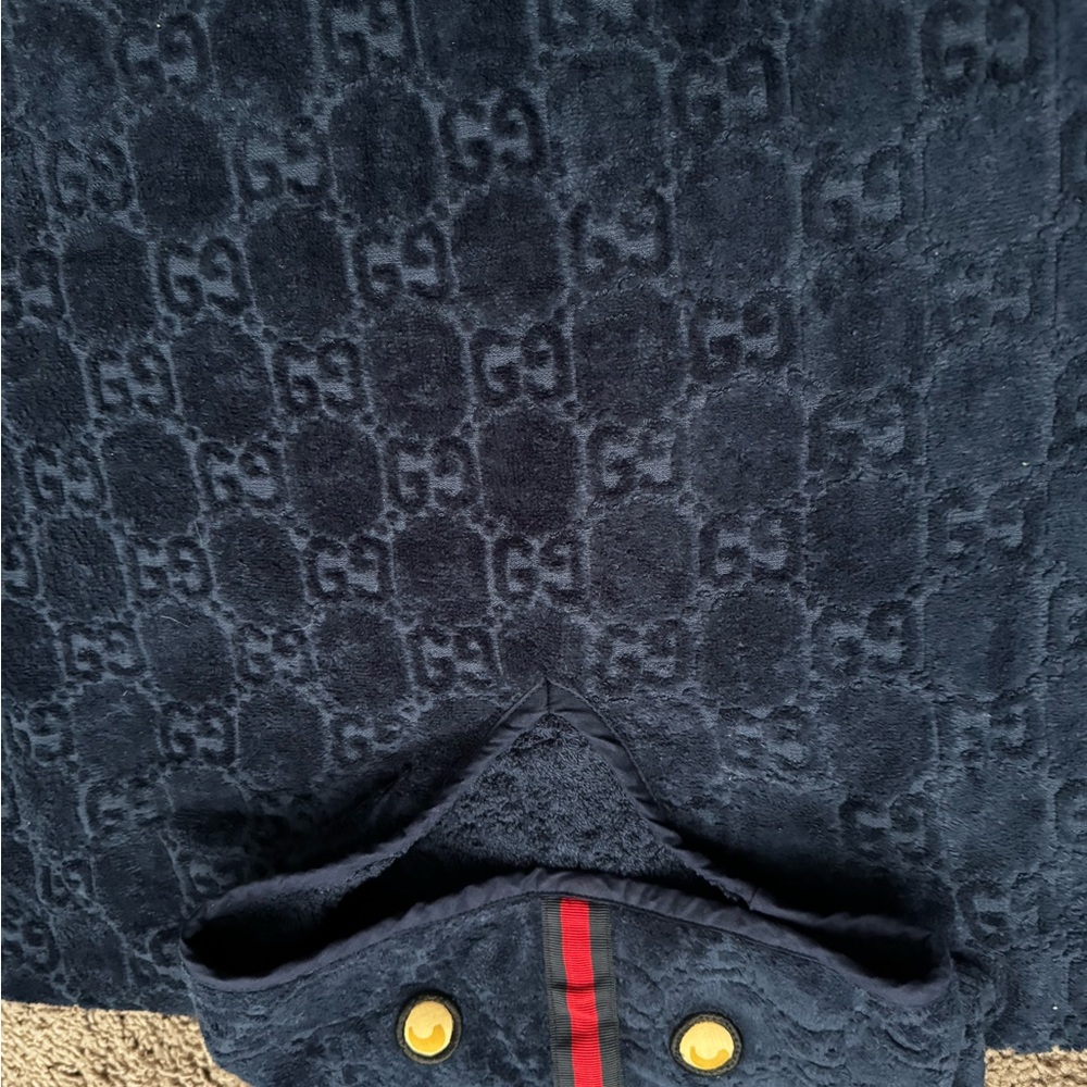 Gucci Kids Navy Hooded Towel Cape - Picture 8 of 8